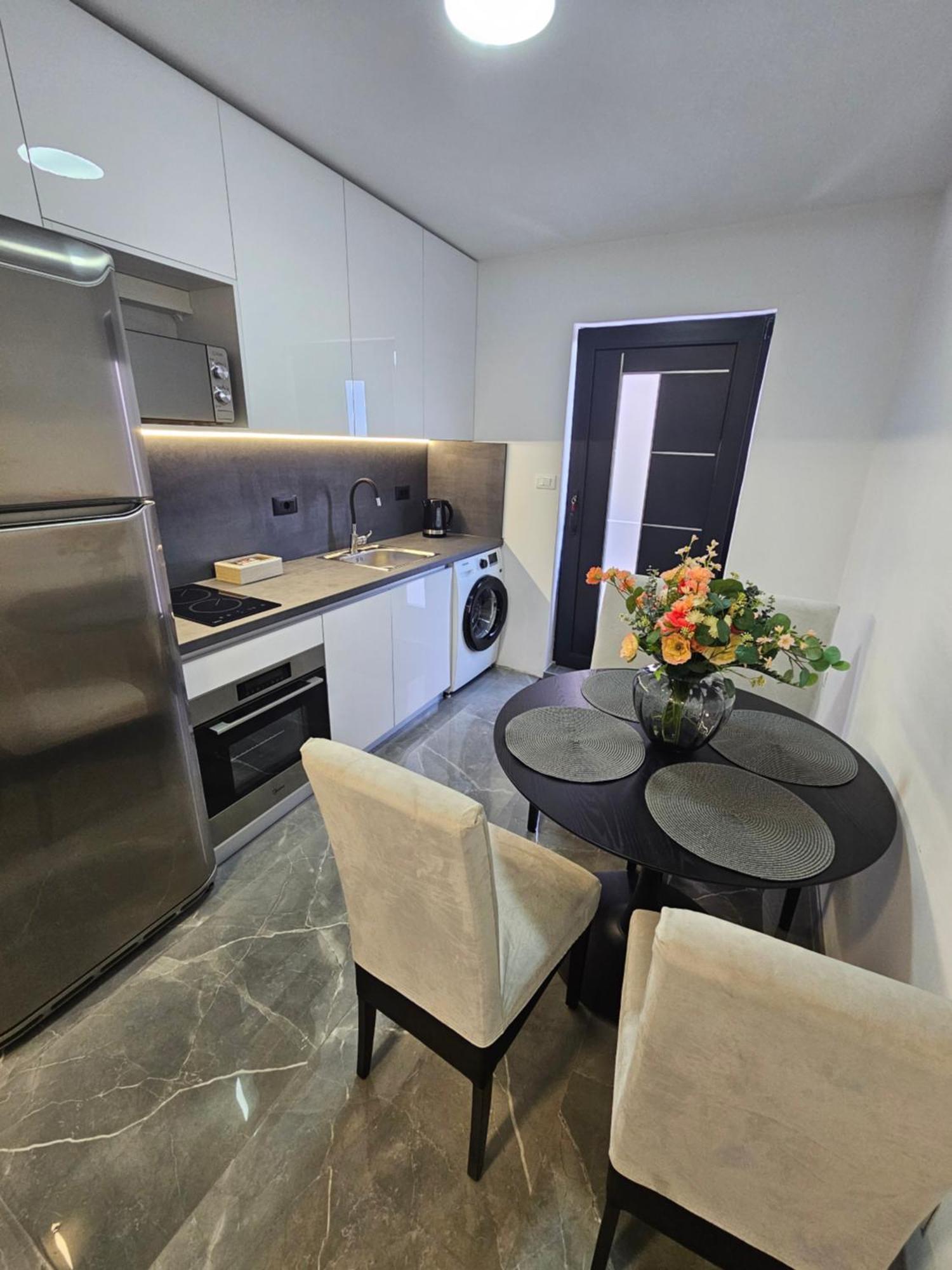 Apartmani Matija Makarska Exterior foto